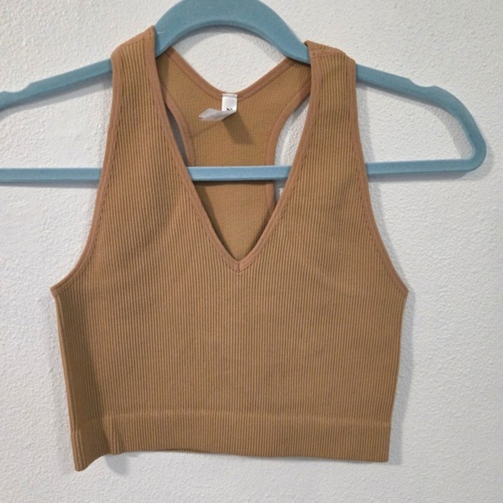 Zenana Ribbed V-Neck Racerback Crop Tank Top Camel Brown L/XL NT-54014A